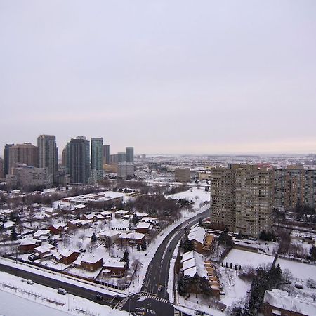 Maplewood Furnished Suites Миссиссага Экстерьер фото